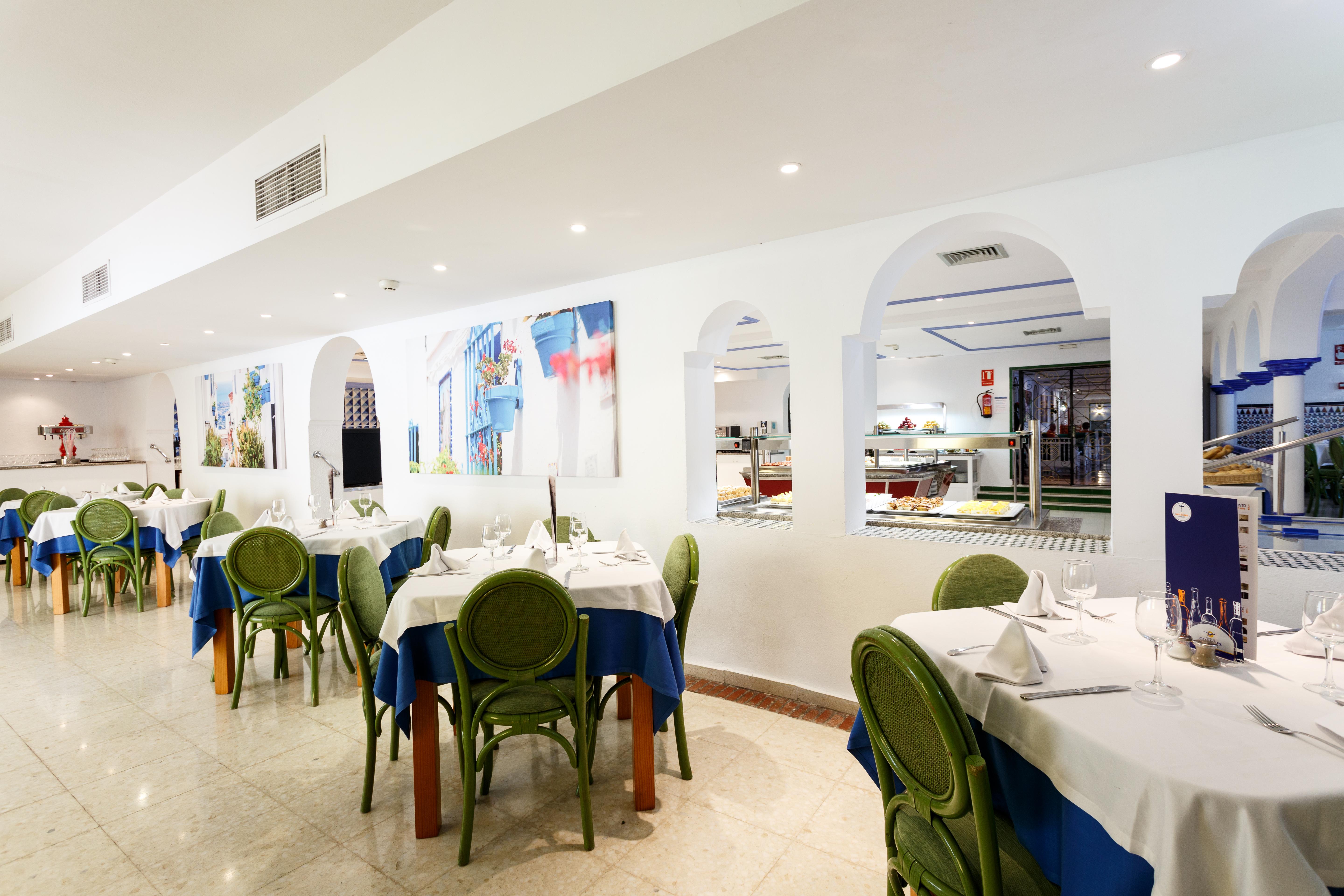Hotel Globales Pueblo Andaluz San Pedro de Alcántara Exterior foto
